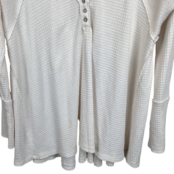 Free People We The Free Citrine Thermal Top tee size medium‎ Long Sleeve - Picture 6 of 9